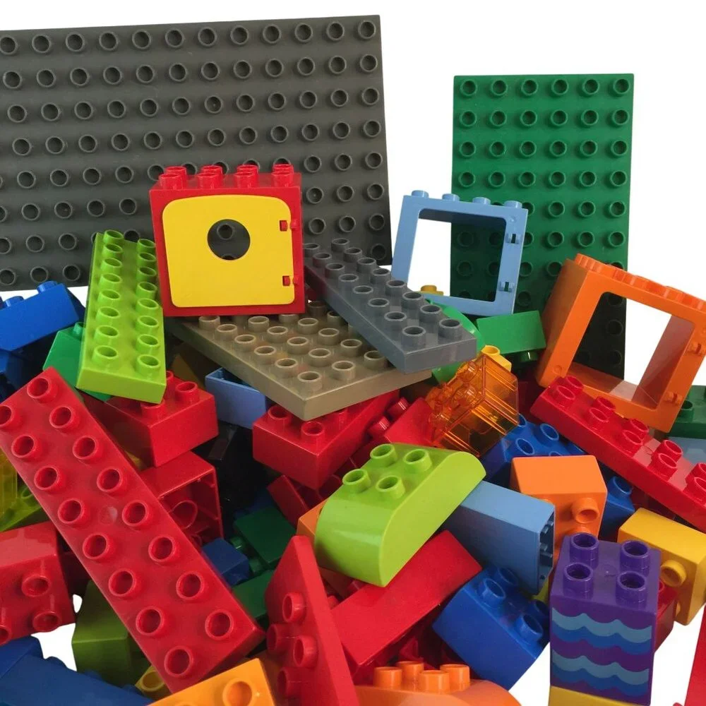 Lego Duplo Building Blocks Lot 190+ Pcs Base Plate Face Eyes Steak Fence‎ Chair